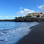 Paulmarie Playa La Arena * بويرتو دي سانتياغو